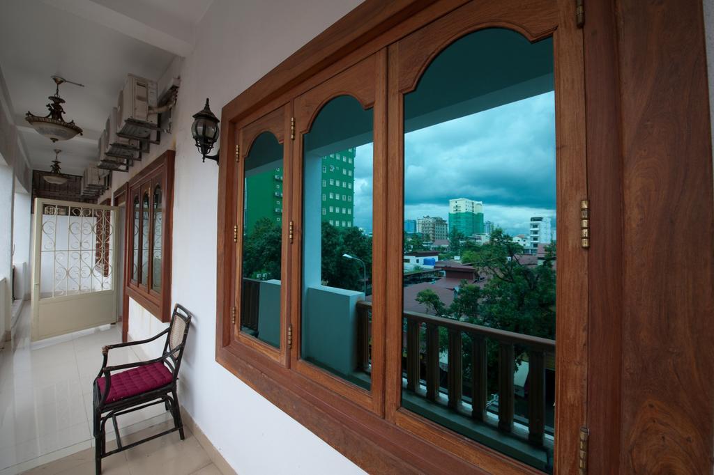 Wei Si Deng Hotel & Restaurant Phnom Penh Ngoại thất bức ảnh