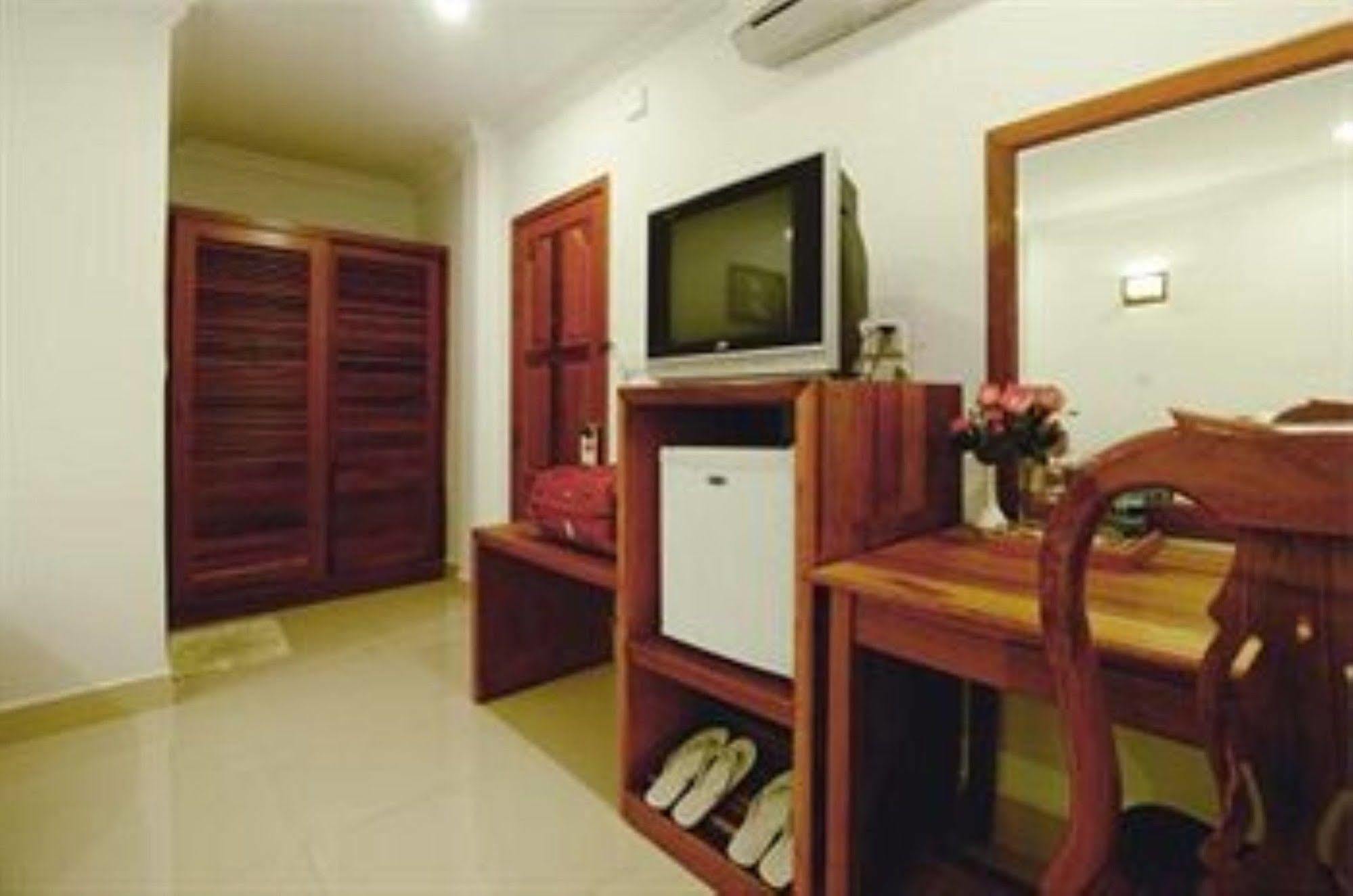 Wei Si Deng Hotel & Restaurant Phnom Penh Ngoại thất bức ảnh