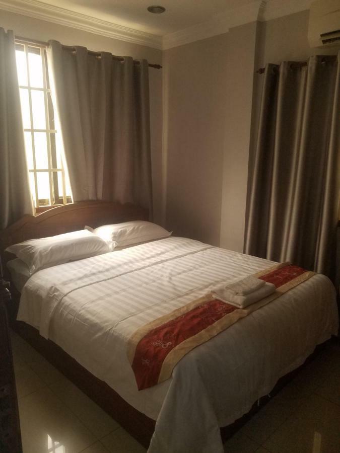 Wei Si Deng Hotel & Restaurant Phnom Penh Ngoại thất bức ảnh